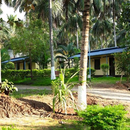 Royal Nature Resort Pollachi Exterior photo