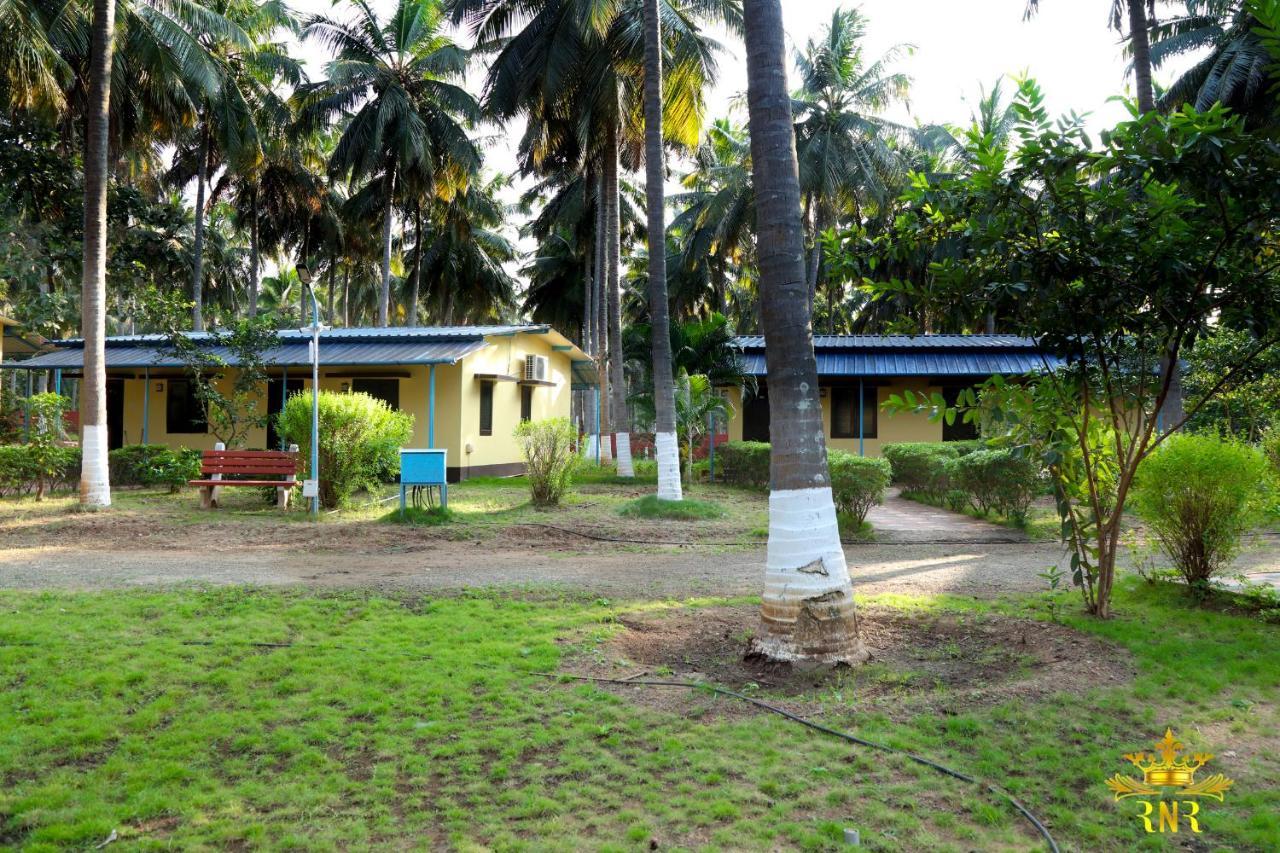 Royal Nature Resort Pollachi Exterior photo