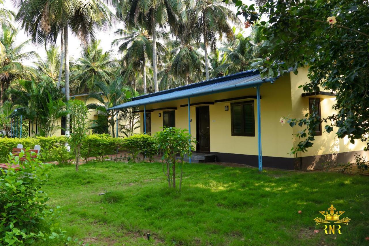 Royal Nature Resort Pollachi Exterior photo