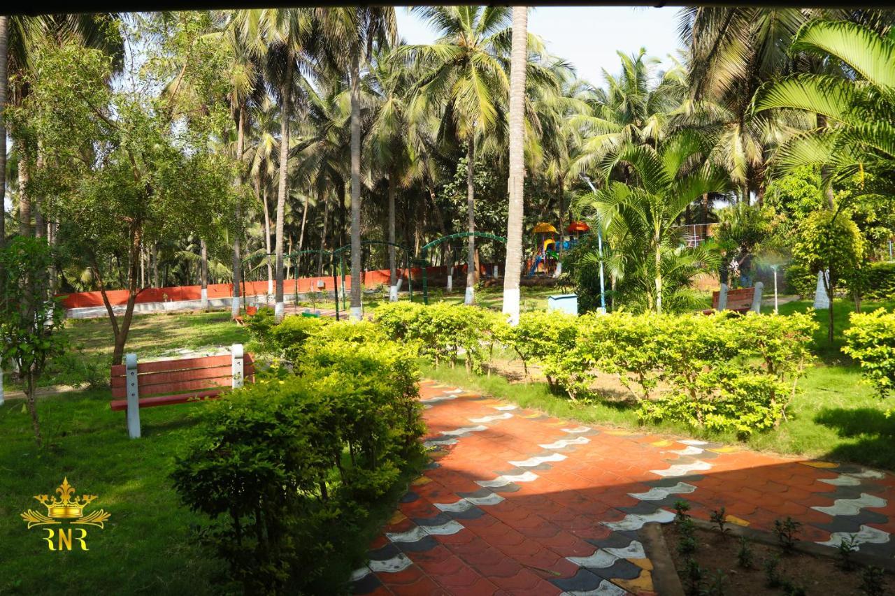 Royal Nature Resort Pollachi Exterior photo