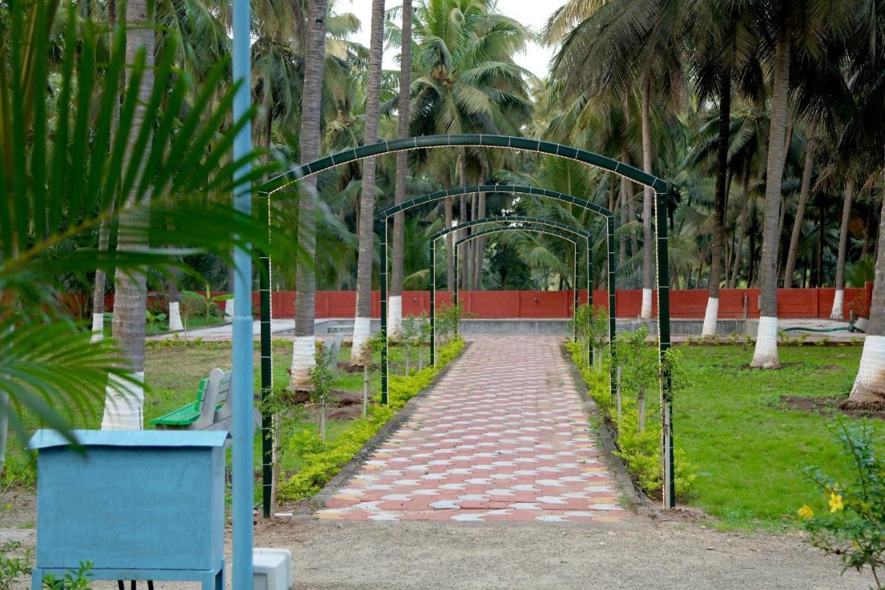 Royal Nature Resort Pollachi Exterior photo