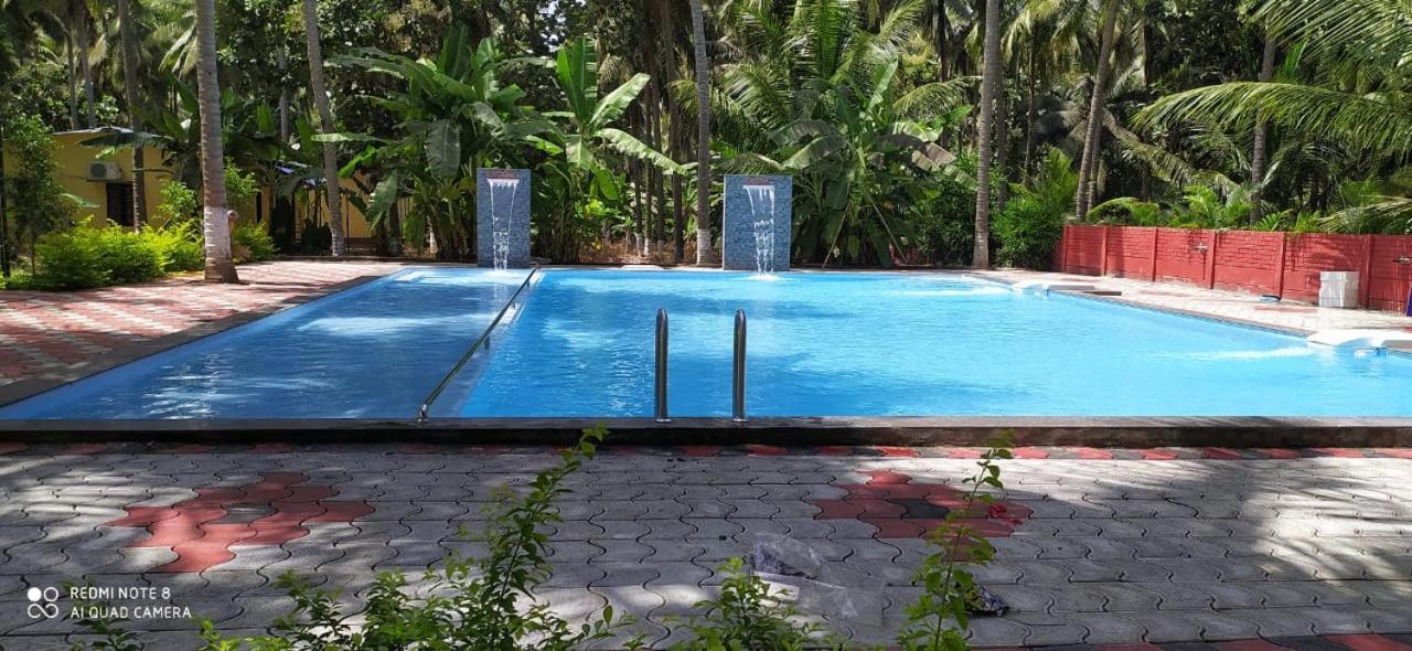 Royal Nature Resort Pollachi Exterior photo