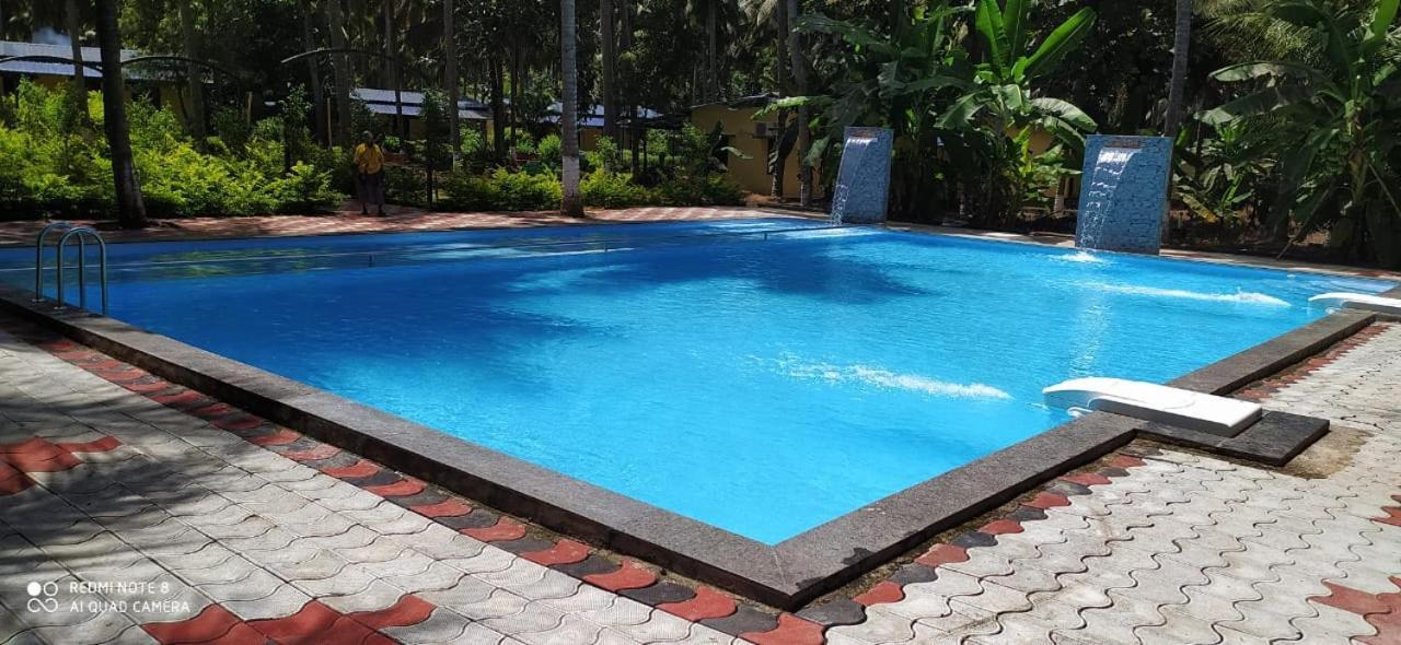 Royal Nature Resort Pollachi Exterior photo